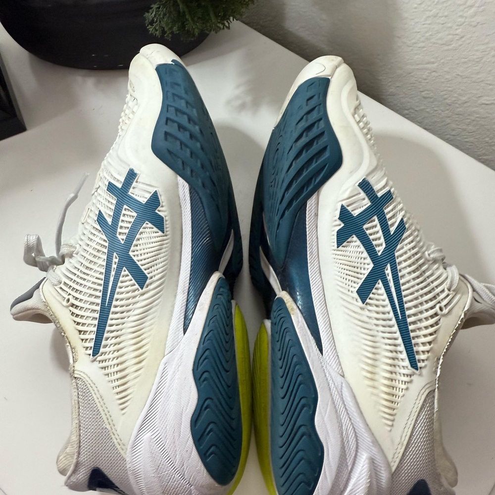 ASICS Cream and Teal Sneakers - Picture 4 of 7